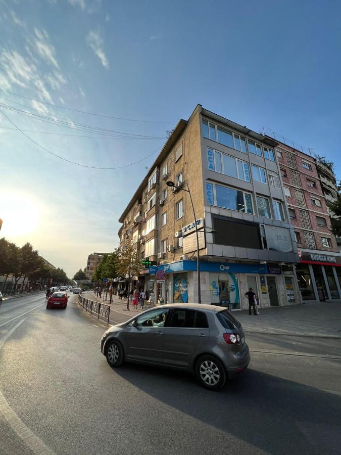 Skenderbej Rooms Тирана Экстерьер фото