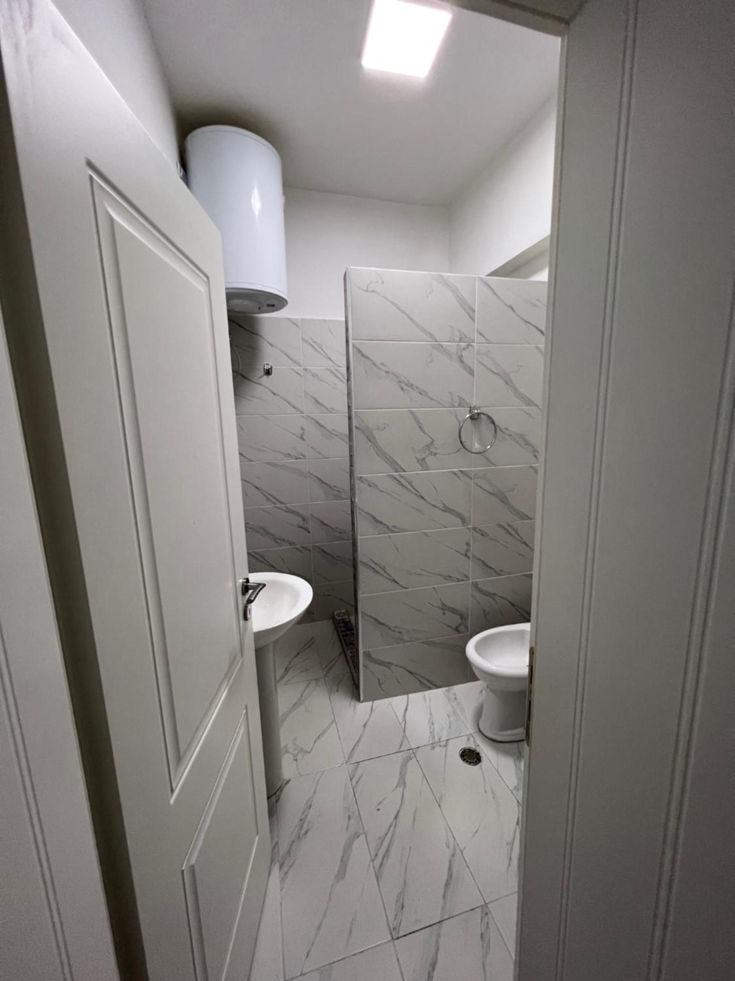 Skenderbej Rooms Тирана Экстерьер фото