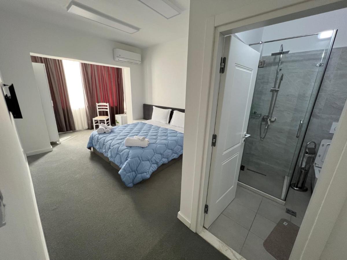 Skenderbej Rooms Тирана Экстерьер фото