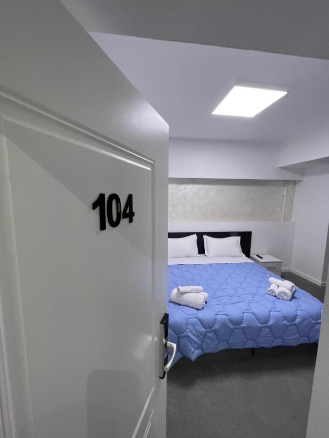 Skenderbej Rooms Тирана Экстерьер фото